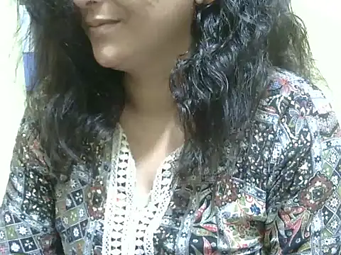 Snapshot of Your_cutiepie_ chatting on 11-03-25, 05:14 Your cutiepie online show from 11-03-25, 05:14