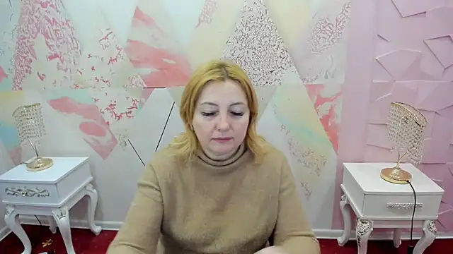 Luna Shard online show from 02-06-25, 09:22