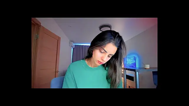 EmiliaZen online show from 09-28-25, 12:21