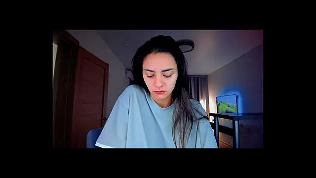 EmiliaZen online show from 10-07-25, 02:36