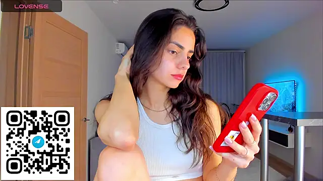 EmiliaZen online show from 11-11-25, 03:56