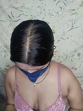 Snapshot of Crazybhabhi chatting on 05-16-26, 09:13 Crazybhabhi online show from 05-16-26, 09:13