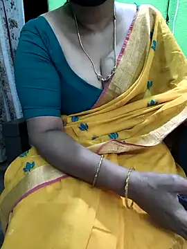 niiveditha online show from 11-07-25, 09:31