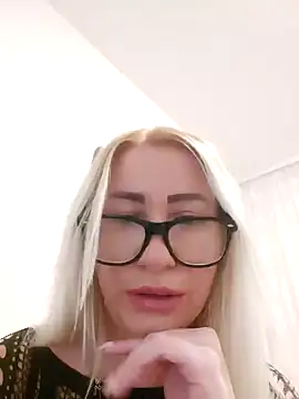 visnjica online show from 02-13-25, 10:33