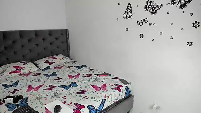 moree Queen online show from 02-17-26, 07:31