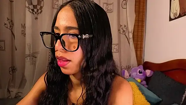 Snapshot of melissa_becraft chatting on 02-18-26, 02:18 melissa becraft online show from 02-18-26, 02:18