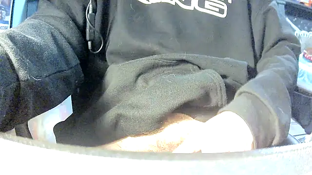 Snapshot of ZaddyKingJohn chatting on 03-14-25, 07:48 ZaddyKingJohn online show from 03-14-25, 07:48