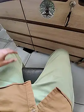 Snapshot of johnwick_7a chatting on 03-02-25, 07:10 johnwick 7a online show from 03-02-25, 07:10