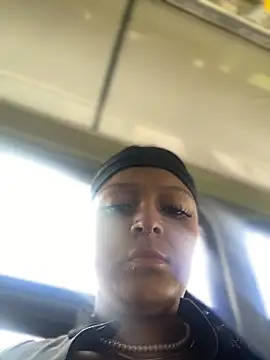 Dulce  Boyd online show from 01-17-26, 01:27