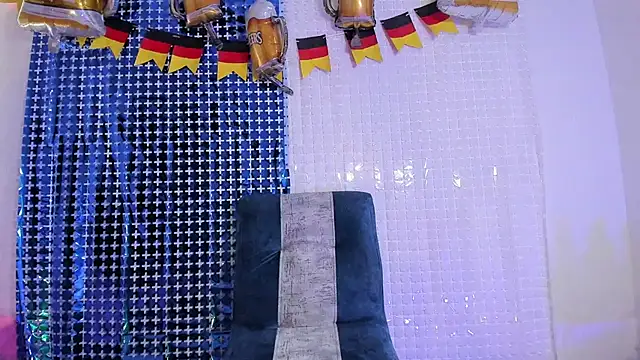 Snapshot of Abbiee_8 chatting on 09-23-25, 04:43 Abbiee 8 online show from 09-23-25, 04:43