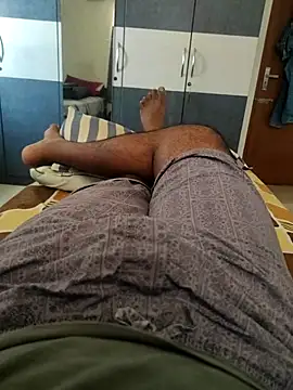 Snapshot of Tamil_small_cock chatting on 04-26-26, 08:23 Tamil small cock online show from 04-26-26, 08:23