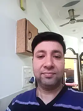 innocentboy1987 online show from 02-06-26, 03:44