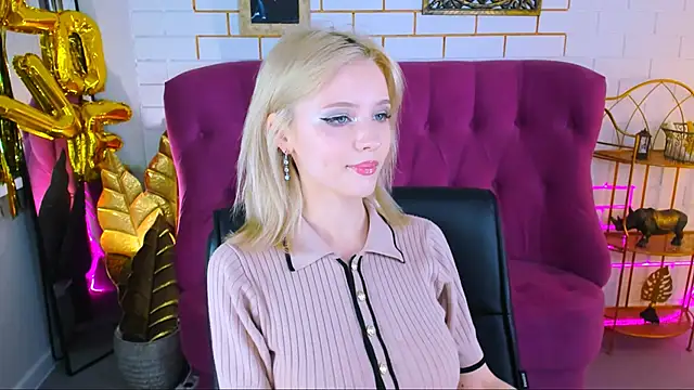 LeonaStane online show from 10-02-25, 04:58