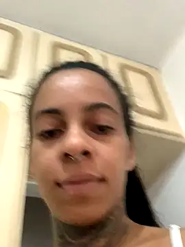 Snapshot of casalshowtime2 chatting on 11-20-25, 01:00 casalshowtime2 online show from 11-20-25, 01:00