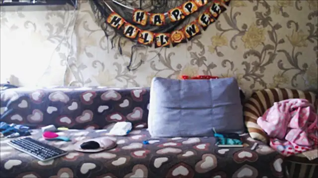 JennyStormy online show from 10-25-25, 07:38