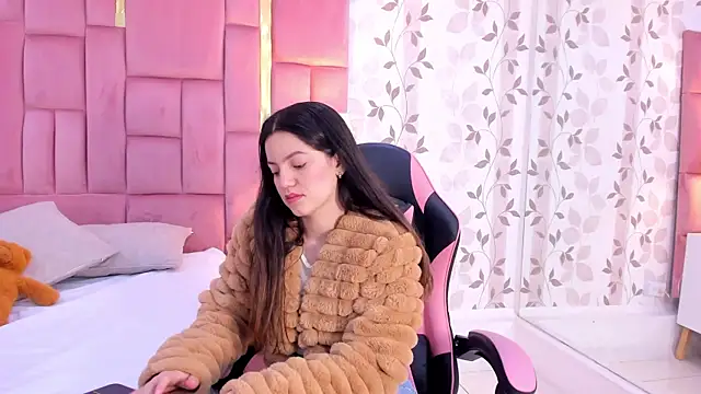 ArianaFranco online show from 10-11-25, 01:09