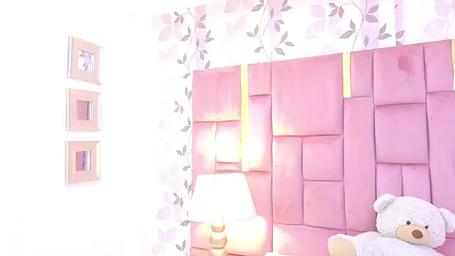 ArianaFranco online show from 05-22-26, 01:39