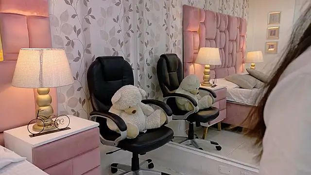 ArianaFranco online show from 06-10-26, 02:16