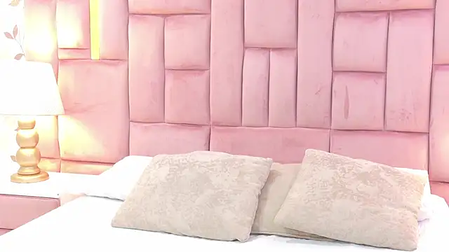 ArianaFranco online show from 06-18-26, 01:26