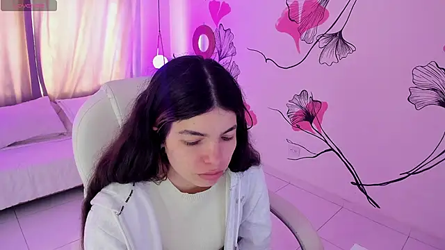 Isabela Fiorelli online show from 05-03-26, 01:28