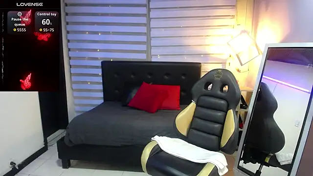 Cute Angell  online show from 10-21-25, 12:17