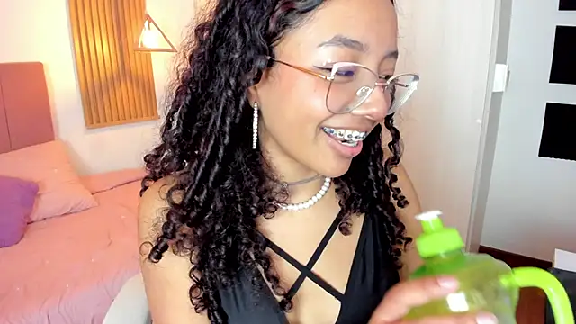 Snapshot of im_morgann chatting on 02-23-25, 08:00 im morgann online show from 02-23-25, 08:00