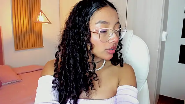 Snapshot of im_morgann chatting on 02-24-25, 01:53 im morgann online show from 02-24-25, 01:53