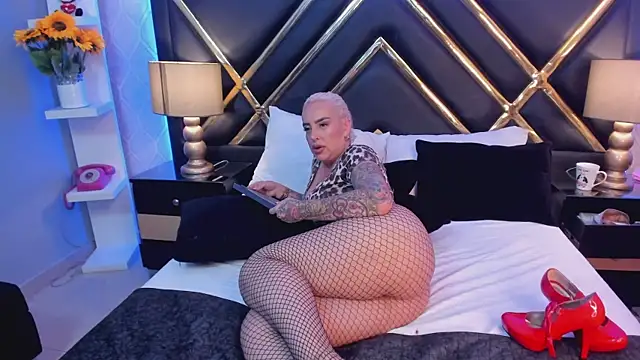 SophieWinsloow online show from 03-22-25, 06:58