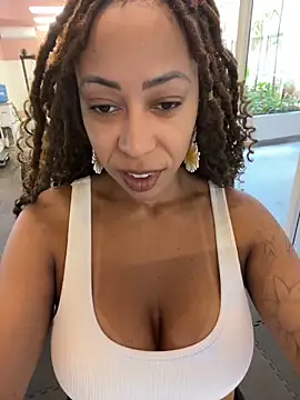 dianagolley420 online show from 02-11-25, 03:08