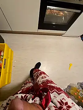 ademandjulia online show from 10-07-25, 03:58