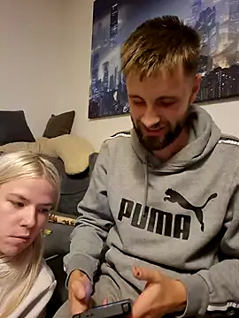 ademandjulia online show from 10-16-25, 04:41