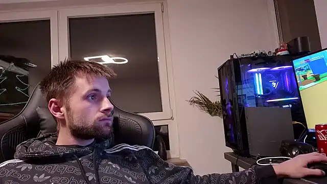 ademandjulia online show from 02-07-26, 07:50