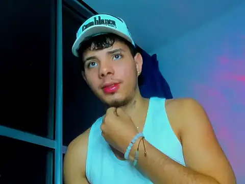 Alessandro 1610 online show from 09-28-25, 06:19