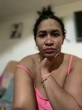 Carola-Ross online show from 01-18-26, 05:06