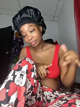 Snapshot of blackgril12 chatting on 09-24-25, 11:13 blackgril12 online show from 09-24-25, 11:13