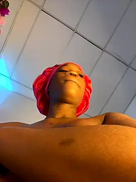 Snapshot of blackgril12 chatting on 10-17-25, 11:35 blackgril12 online show from 10-17-25, 11:35