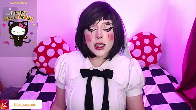 Elice cooper  online show from 10-31-25, 04:46