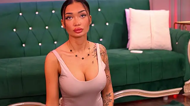 Snapshot of SashaFerrera chatting on 02-20-25, 06:57 SashaFerrera online show from 02-20-25, 06:57