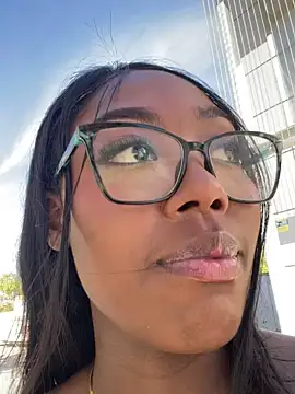 ThianaLopez online show from 09-24-25, 09:23