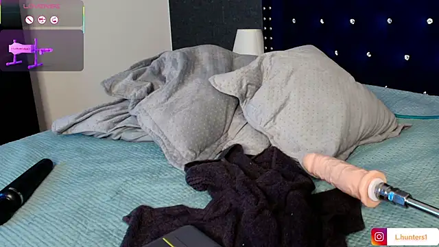 Snapshot of luciana_hunters chatting on 02-22-25, 12:38 luciana hunters online show from 02-22-25, 12:38