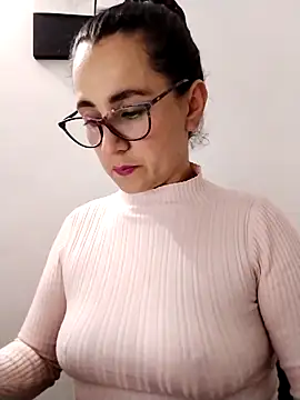 Alanna 11 online show from 02-12-25, 11:30