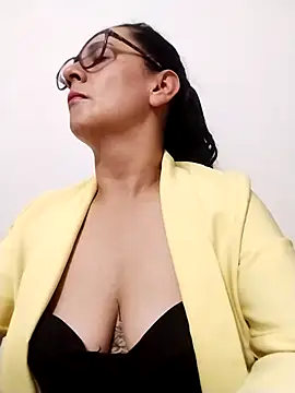 Alanna 11 online show from 02-28-25, 12:54