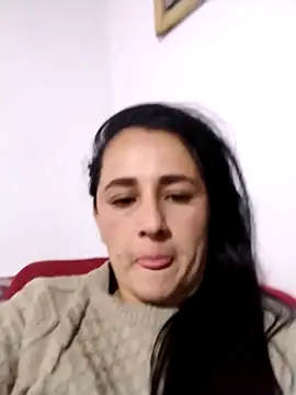 Alanna 11 online show from 10-05-25, 03:27