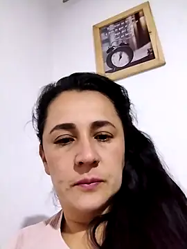 Alanna 11 online show from 10-07-25, 03:47