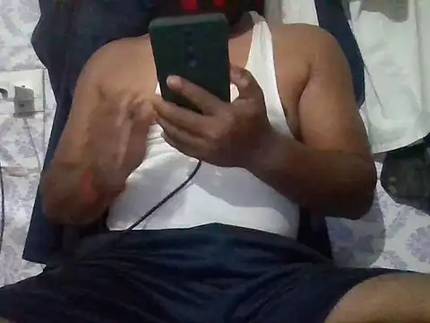 Snapshot of Mohan_Patel_35 chatting on 11-06-25, 04:52 Mohan Patel 35 online show from 11-06-25, 04:52