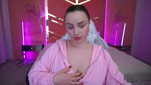 LindsieGreyy online show from 03-20-25, 11:38