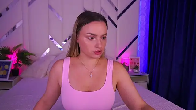 LindsieGreyy online show from 10-14-25, 07:20