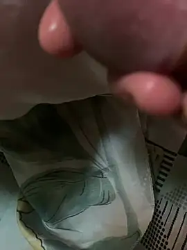 Snapshot of obranquinho21cm chatting on 03-12-25, 07:59 obranquinho21cm online show from 03-12-25, 07:59