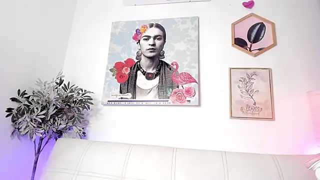 Dhalila  online show from 02-28-25, 04:54