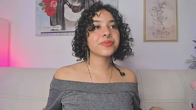 Dhalila  online show from 03-03-25, 01:53